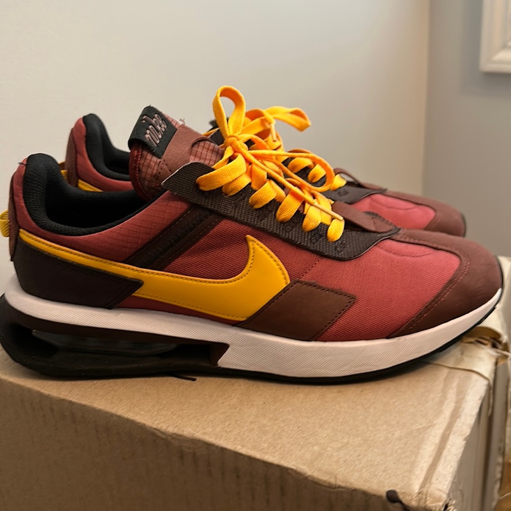 Nike size 11 sneaker